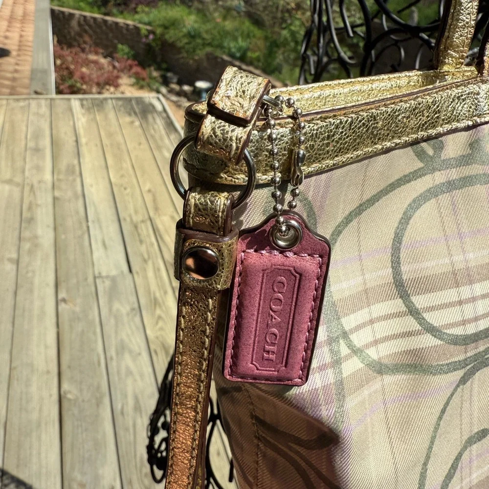 Coach Poppy Tartan Plaid Signature C Tote Bag Metallic Gold Trim Tan Pink - Picture 3 of 6